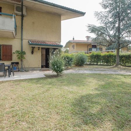Villa Ida - 2 Bedrooms Apartment With Private Garden シルミオーネ エクステリア 写真
