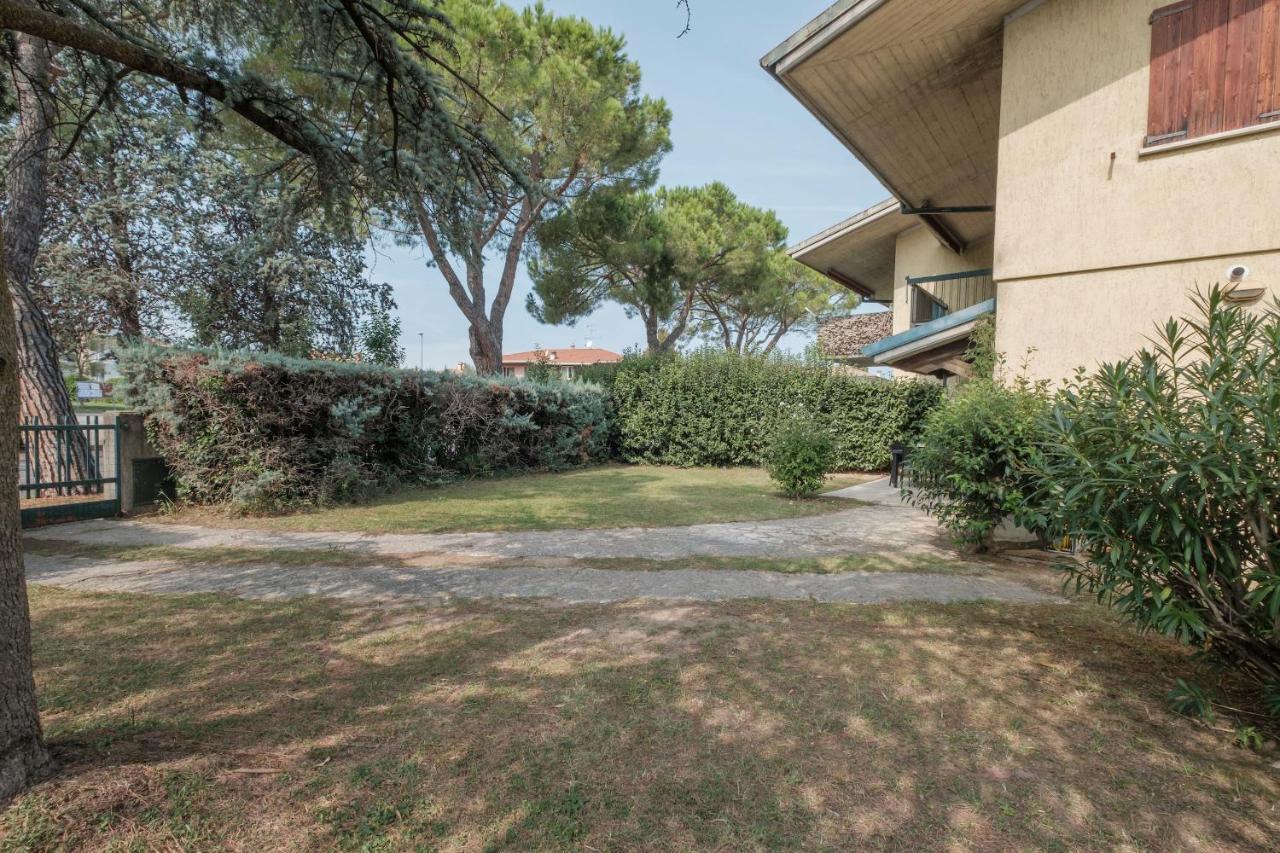 Villa Ida - 2 Bedrooms Apartment With Private Garden シルミオーネ エクステリア 写真